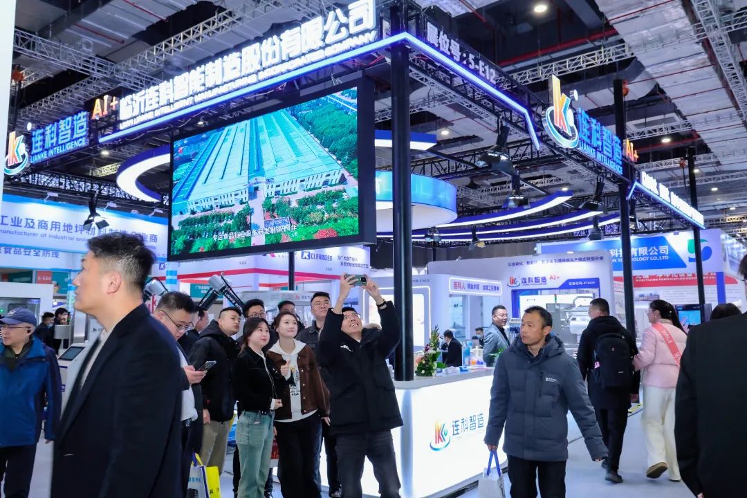 ​连科智造|闪耀2025上海华食展：人潮如织、订单火热!